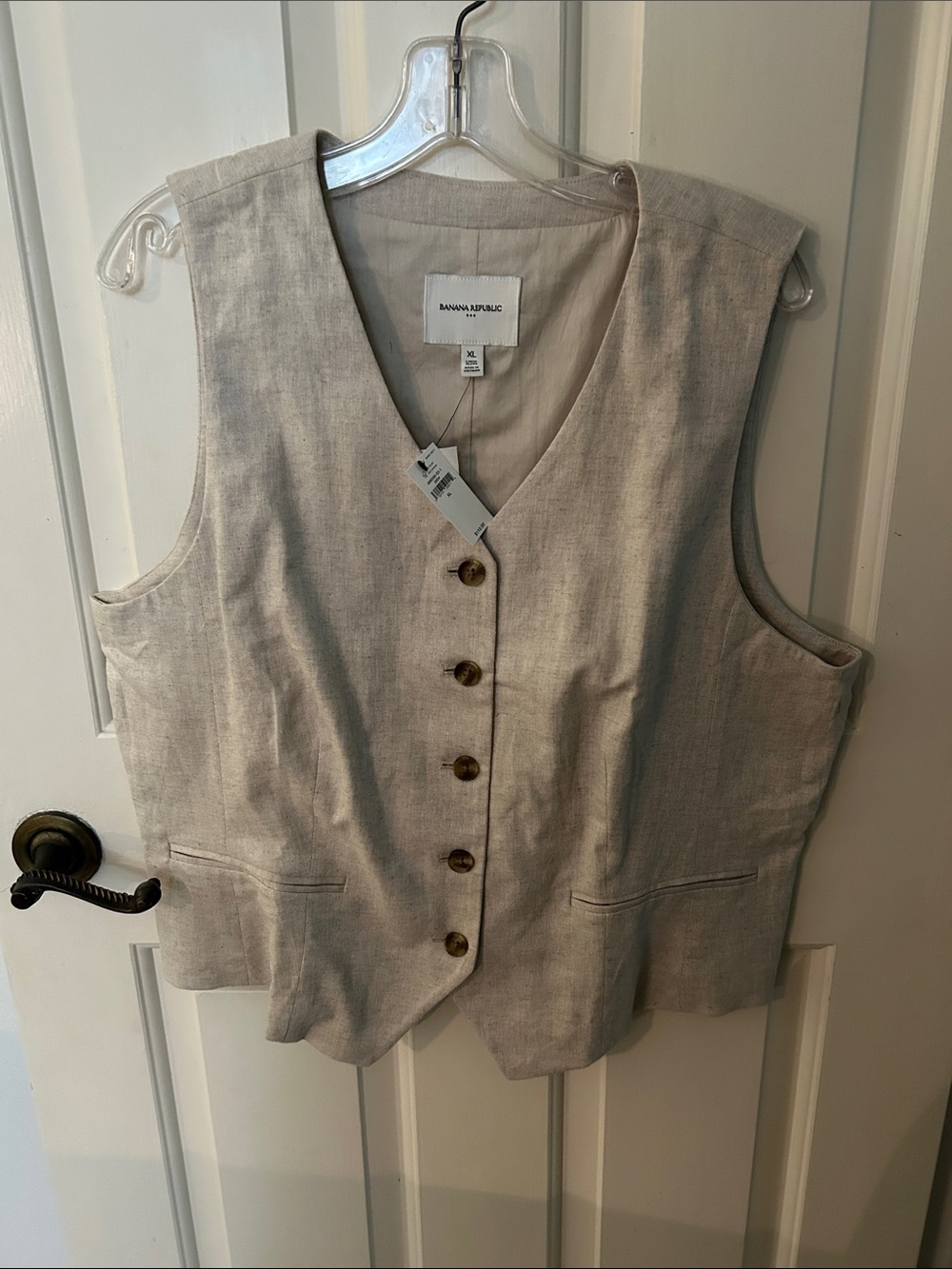 Banana Republic Neutral Linen-Blend Button Vest in Light Taupe